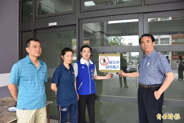 中壢國民運動中心補助款誰爭取?陳學聖、體育局槓上