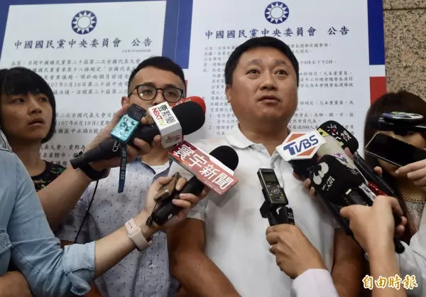 中壢國民運動中心補助款誰爭取?陳學聖、體育局槓上