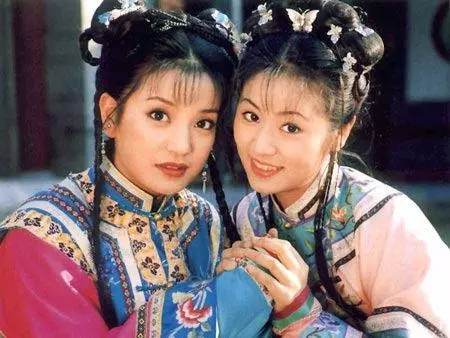 20歲趙薇和20歲林心如,讓你在兩人選一個做老婆,你會選誰?