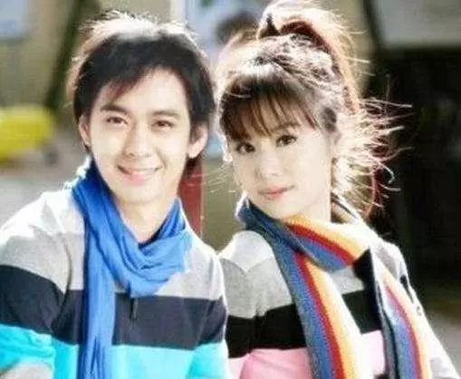 20歲趙薇和20歲林心如,讓你在兩人選一個做老婆,你會選誰?