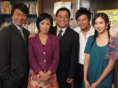 沒叫過他「爹地」證明你還不夠紅!胡杏兒沒嫁黃宗澤可能和他有關