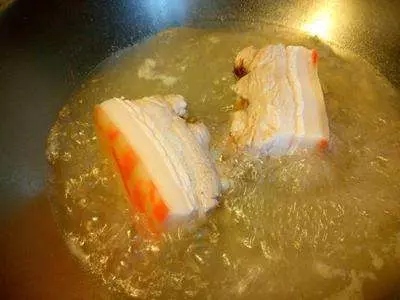 不用烤箱,就能輕鬆做出脆皮燒肉!省時省力改良版,超級下飯食譜趕快來!
