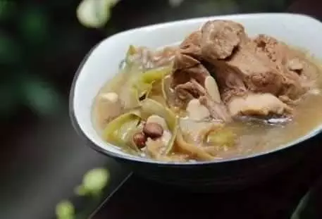 30個湯每個都煲一次就過年啦!愛喝湯收好!喝湯補身驅寒,馬上分享給朋友!