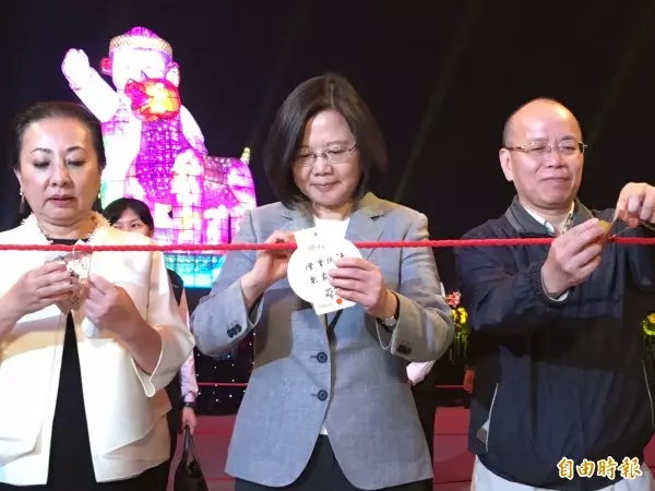 睡魔花燈不亮 中市議員批淪為擺設