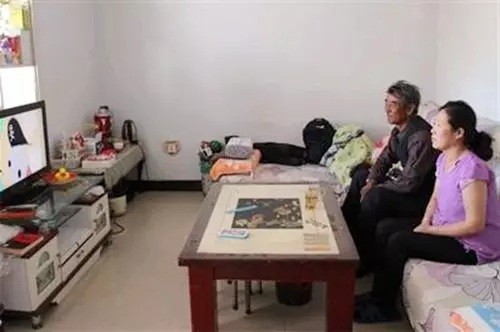 孩子過生日,我一個人忙活,無意聽到公婆的對話,我眼眶濕潤