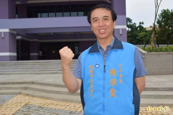 陳學聖端牛肉:公私托兒所學費均同 政府負擔差額