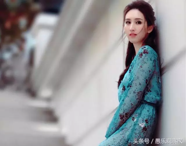 港姐出身,家族破產被迫與80歲富豪談戀愛,現進軍內地人氣大漲!