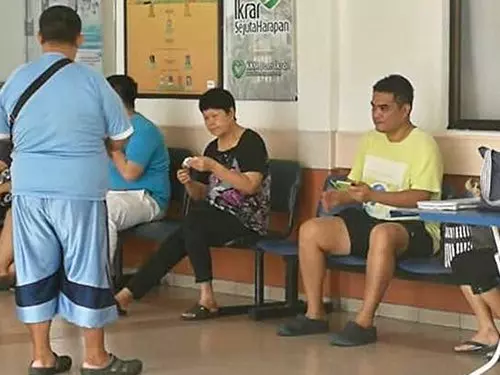 [ 中國 ] 華婦倒車不慎撞死丈夫 夫妻從此陰陽相隔
