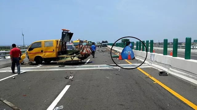 西濱快道兩工程車挨撞 工人1死1命危 | 蘋果日報