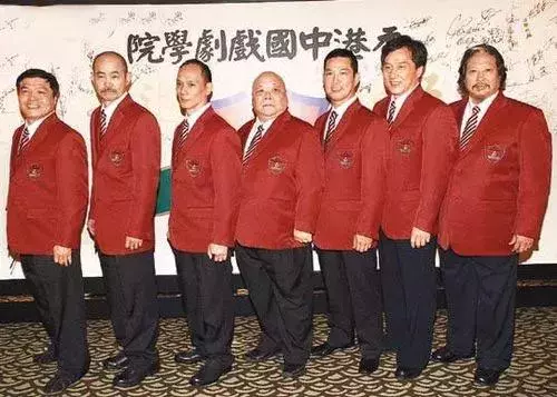 洪金寶揚言要培養新人來代替成龍,這些年來他們斗得太厲害了!