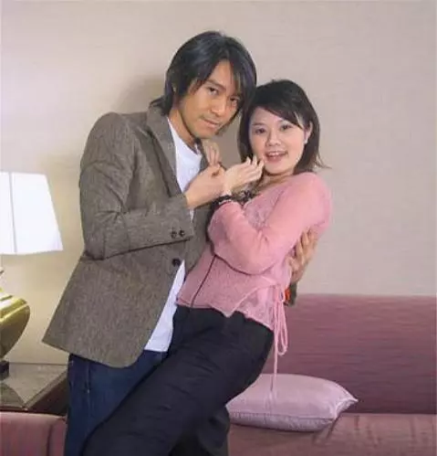 星爺珍藏的合影全集曝光:艷福不淺,大牌雲集!滿滿的青春記憶!