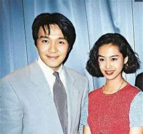 星爺珍藏的合影全集曝光:艷福不淺,大牌雲集!滿滿的青春記憶!