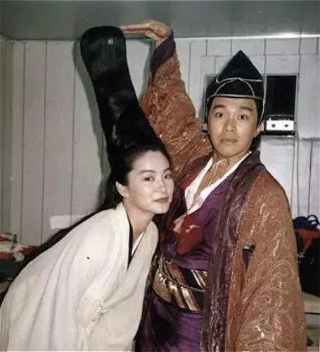 星爺珍藏的合影全集曝光:艷福不淺,大牌雲集!滿滿的青春記憶!
