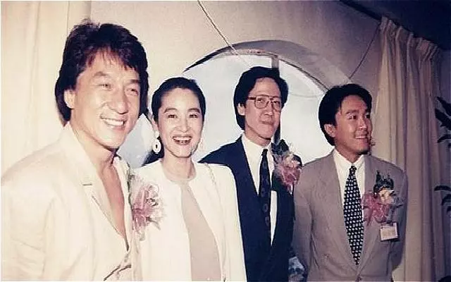 星爺珍藏的合影全集曝光:艷福不淺,大牌雲集!滿滿的青春記憶!