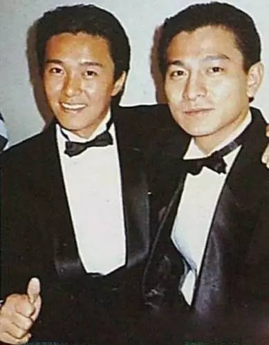 星爺珍藏的合影全集曝光:艷福不淺,大牌雲集!滿滿的青春記憶!