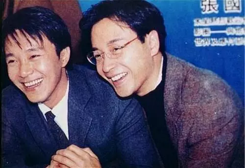 星爺珍藏的合影全集曝光:艷福不淺,大牌雲集!滿滿的青春記憶!