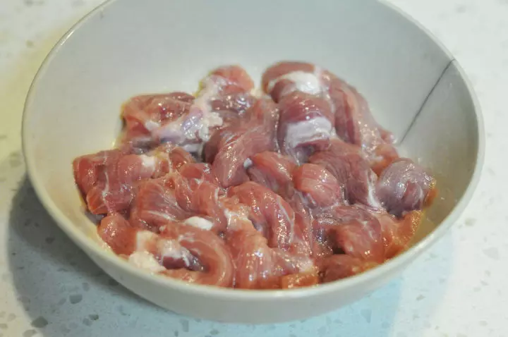 【瘦肉皮蛋粥】如何正確地做出美味的皮蛋瘦肉粥?? 怎麼做濃香不腥,只需1招,你就可以開粥鋪了!