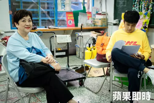 難忍母甄珍被羞辱 劉子千諷劉家昌「拿鏡子照自己」 |