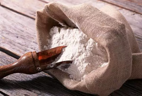 煮湯時加太多「鹽」怎麼辦?「用水稀釋」是最笨的方法!來看看人家大廚師都怎麼做吧!