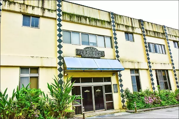 穿山甲寶寶夜貓子 半夜折磨爹娘