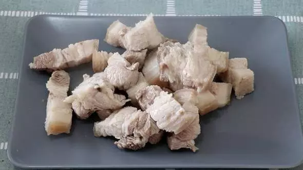 紅燒肉新做法,不炒糖色,不加醬油,以前吃的紅燒肉都白吃了