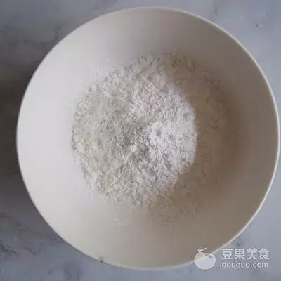 ~枸杞水晶糕新手也會成功的,放心的動手來做吧~