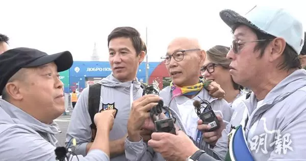 TVB老戲骨「李子雄」被曝再當爸! 老婆是回族第一美女, 兒子大眼睛超可愛!