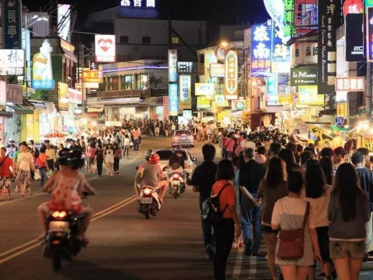 他在墾丁大街買了150的風鈴...「價格合理」沒想到回家撕掉標價:竟是20年前蘇嘉全贈!