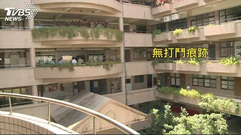 飄異味！宜大女助教驚見「女屍」跪趴廁所