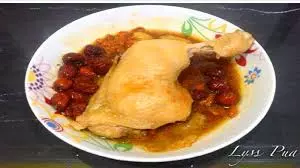 藥材蒸雞,雞肉吃完了後,剩下的醬汁可以拿來做干撈面,也好好味耶