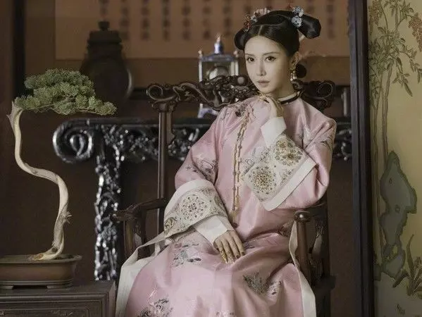 【最新宮廷劇《延禧攻略》「清宮十二美人」逐個看!】除了佘詩曼,其他11位也是大美女啊!