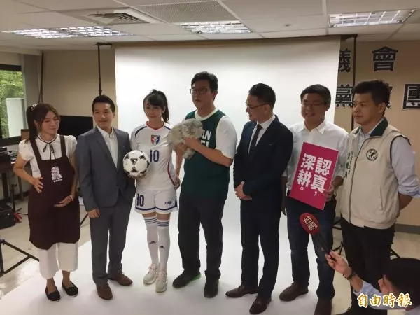 傳綠營勸退姚文智 蘇貞昌:不能可換將