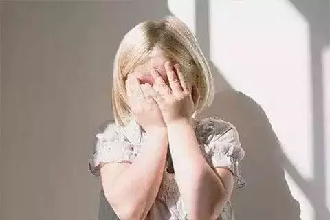 爸媽們注意了:孩子這9種行為屬於心理問題,家長在不重視就晚啦!