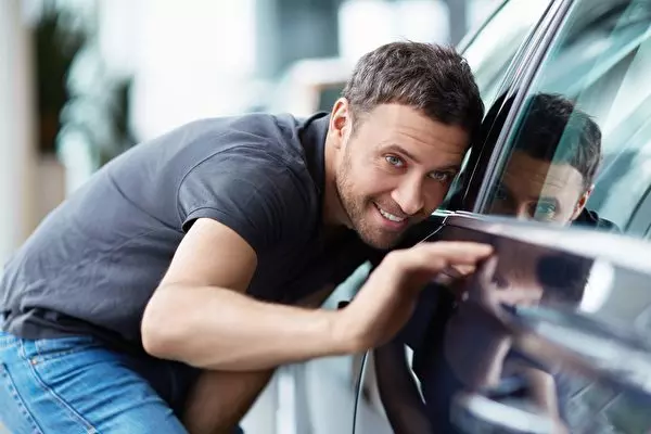 【如何選擇適合自己的車?】6個Tips來決定你的'老婆'?找車和零件這樣做最Easy啦?