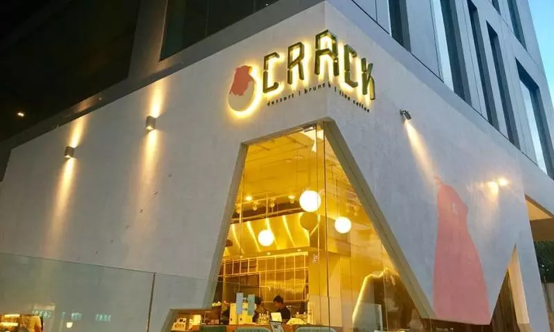 不懂要去哪裡?快Jio姐妹一起去【曼谷Top 5熱爆Cafe?】讓你拍照美炸天,一秒變網美❤