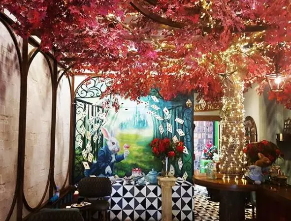 不懂要去哪裡?快Jio姐妹一起去【曼谷Top 5熱爆Cafe?】讓你拍照美炸天,一秒變網美❤