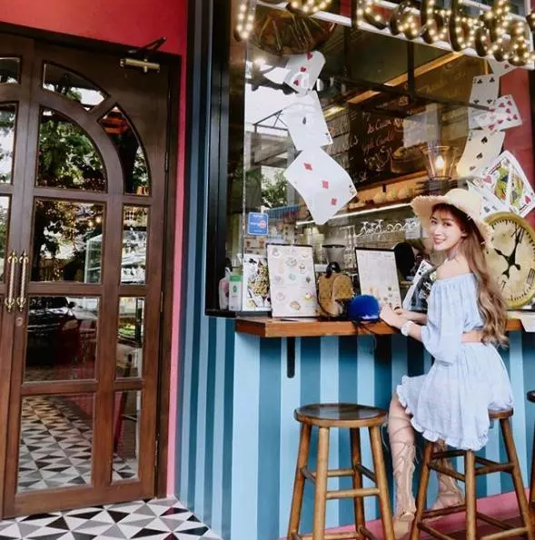 不懂要去哪裡?快Jio姐妹一起去【曼谷Top 5熱爆Cafe?】讓你拍照美炸天,一秒變網美❤