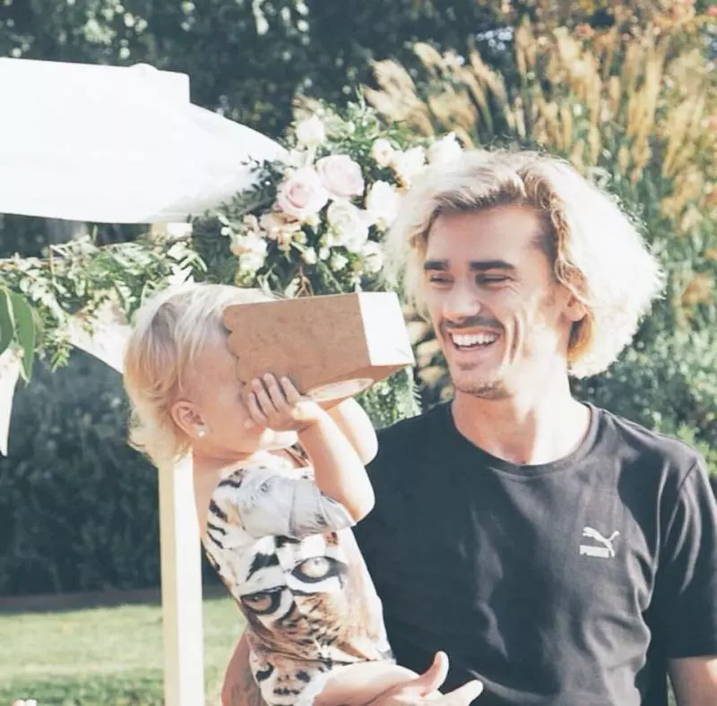 法國最帥球星Antoine Griezmann讓你相信愛上帥哥也有愛情~