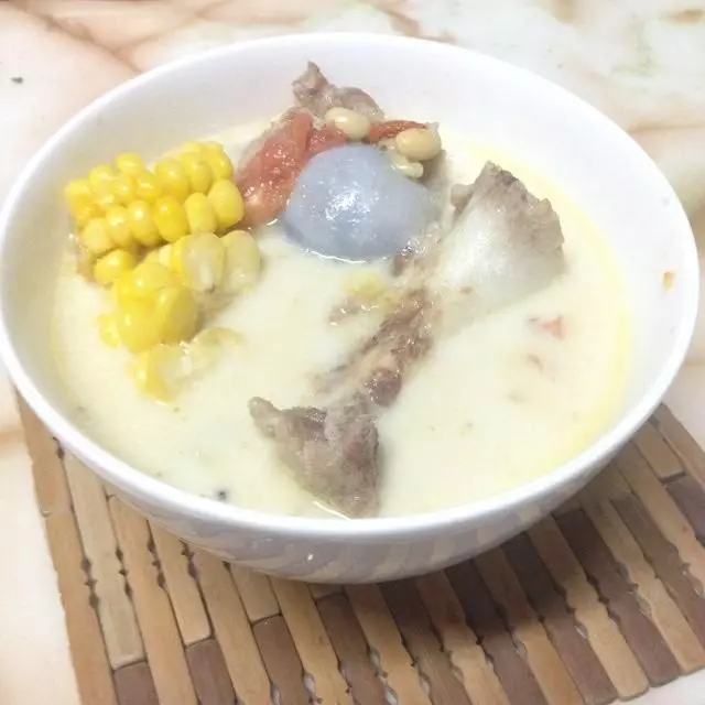 一分鐘教會你大骨湯「8種煮法」,每一道都讓人捨不到放下碗!