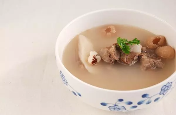 一分鐘教會你大骨湯「8種煮法」,每一道都讓人捨不到放下碗!