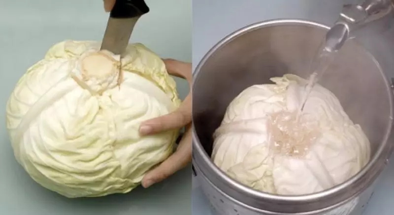 他用刀子挖出高麗菜心後,接著把滾燙的熱水倒進心裡面,30分鐘後連媽媽都要拜師了...