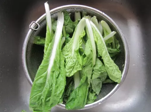 炒青菜的時多加一味料,好吃不變色!可惜知道的人不多,快試試,分享!