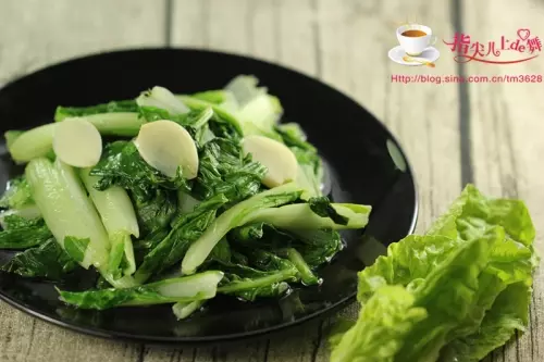 炒青菜的時多加一味料,好吃不變色!可惜知道的人不多,快試試,分享!