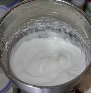 3分鐘教你做「蜂蜜蛋糕」,下午茶自己做,小孩吵著吃不夠!