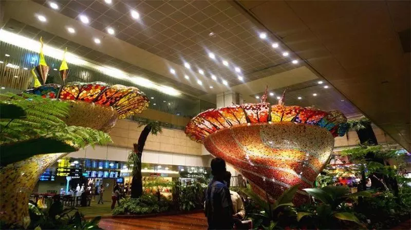 去旅行一定會經過のAirport!全世界最享受的Airport原來在『那裡』, 我就不信你去過!網友:去了肯定誤機~