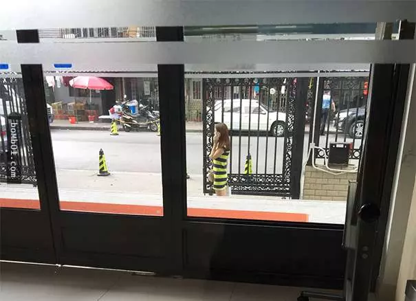 40個意外發現自己「跟環境撞衫」的隱身人。