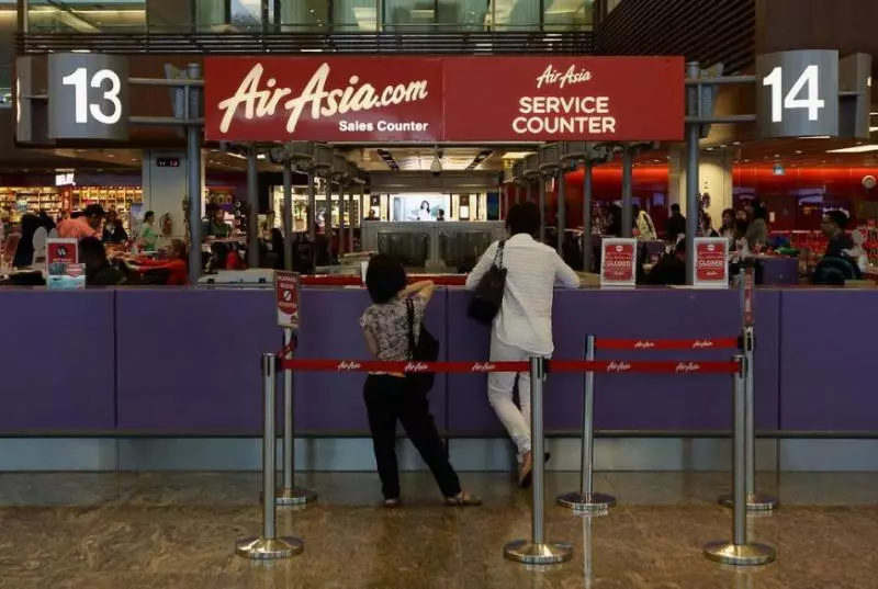 【說好的不丟行李呢?】女子行李嚴重凹陷,AirAsia竟說『這是很正常的事』!