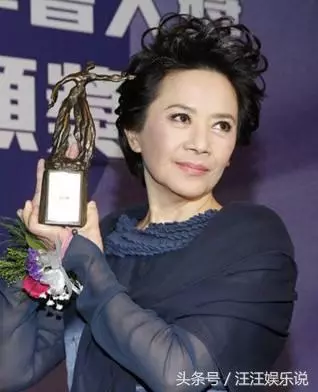 70歲葉德嫻近照,一雙子女不聞不問晚景淒涼,劉德華跪她太應該
