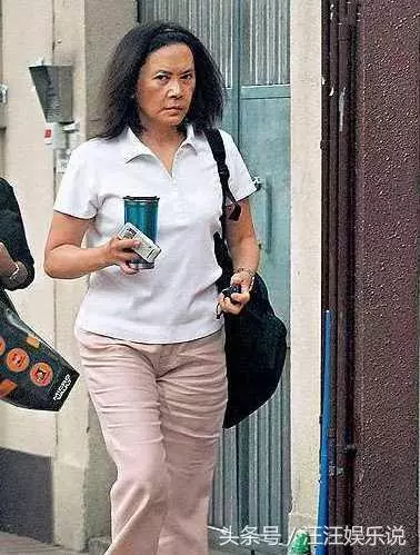 70歲葉德嫻近照,一雙子女不聞不問晚景淒涼,劉德華跪她太應該