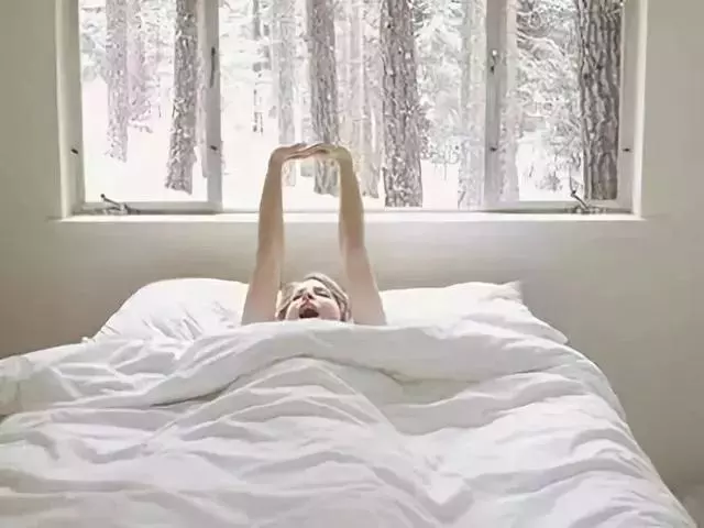 愛健康丨早上起床黃金9分鐘,做對了可以多活15年!
